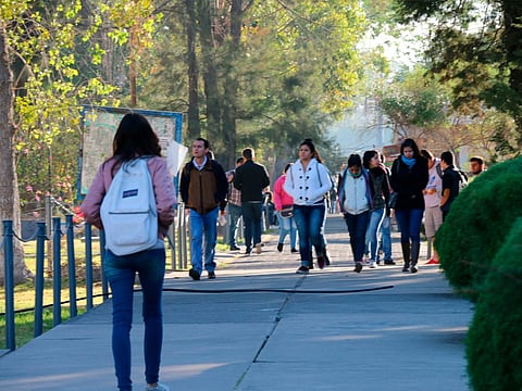 Hasta ahora se han realizado cinco mil 770 pre registros a través del portal www.umich.mx, informó el rector Medardo Serna González (Foto: Archivo ACG)
