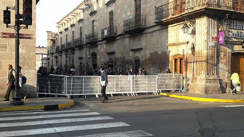 Las calles Allende, Galeana y Rayón  fueron cerradas durante el acto conmemorativo (Foto: Heber Morales)