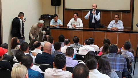 Ante integrantes de la cámara empresarial se comprometió a mejorar la administración local (Foto: Cortesía)