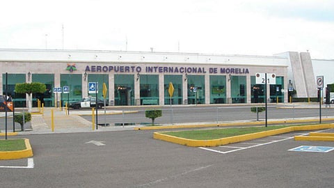 Al cierre del primer semestre del año se registró un incremento del 17.3 por ciento en el movimiento de pasaje nacional e internacional, con lo que se pasó de 301 mil 900 a 354 mil 200 pasajeros (Foto: Archivo)