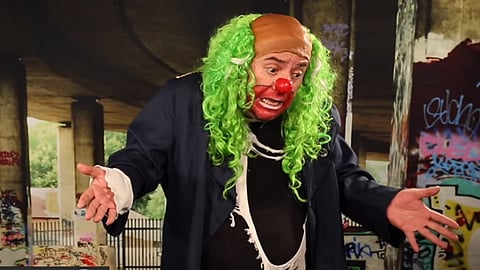 La declaración la hizo a través de su canal oficial de YouTube (Foto: captura de pantallas)
