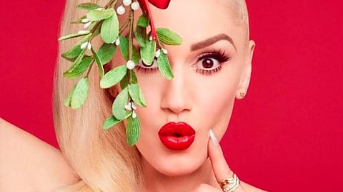 Mon Laferte y Gwen Stefani cantarán “Feliz Navidad”