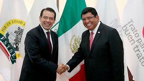 “Los servidores del Instituto siempre han demostrado su lealtad al Jefe del Ejecutivo Federal, por lo que están comprometidos a asumir con el Director General del ISSSTE una auténtica participación consciente, responsable y organizada” (Foto: Cortesía)