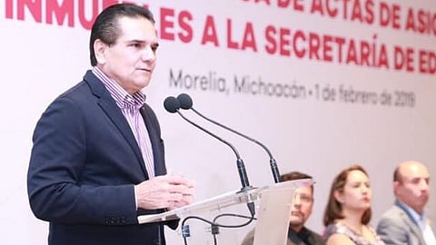 El estado recibió este mes mil millones de pesos como adelanto de participaciones (Foto: Twitter/Silvano Aureoles)