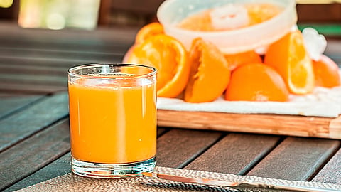 los jugos de frutas 100 por ciento naturales pueden provocar daños similares a los producidos al consumir refrescos (Foto: Pixaby)