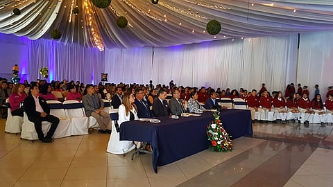 El acto cultural estuvo a cargo de alumnos de danza folclórica del Colegio, presentando los bailes de Sinaloa (Foto Cortesía)