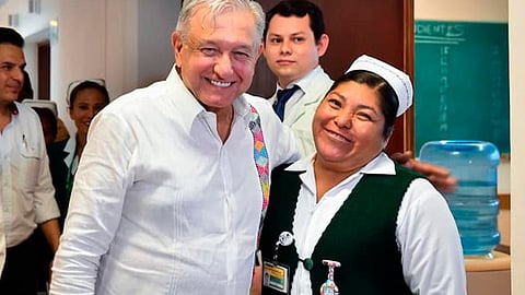 Se eliminará el cuadro básico de medicamentos y se garantizará el abasto total de medicinas (Foto Facebook: Andrés Manuel López Obrador)