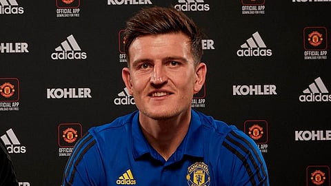 Harry Maguire se convierte en el defensa más caro de la historia