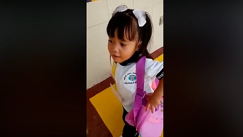 “Bailamos, cantamos, echamos desmadre”, dijo la pequeña (Foto: Captura)