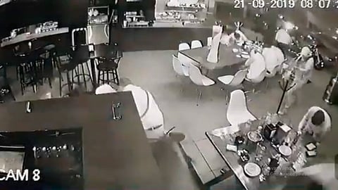 Difunden video del momento exacto del atentado en bar de Uruapan [Video]