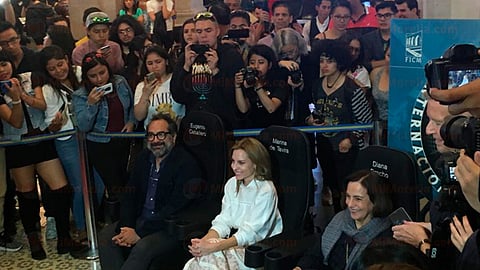 Los protagonistas agradecieron la atención y posaron para las cámaras (Foto: MiMorelia)