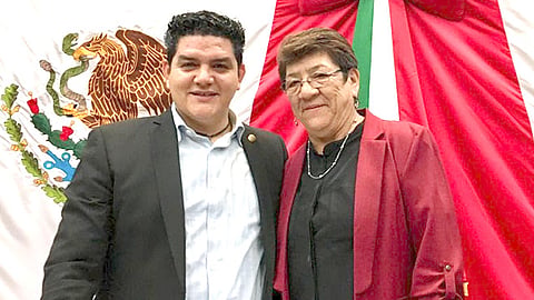 Dijo que los 12 diputados morenitas michoacanos trabajan en pro de las mujeres, niños, adolescentes, ancianos, campesinos, obreros, desempleados, migrantes entre otros (Foto Cortesía)  