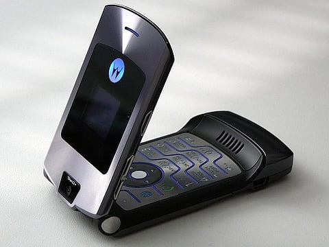 El original Motorola Razr V3 fue lanzado en el 2004 e inmediatamente fue un superventas (Foto:Wikimedia Commons)