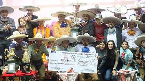 Encabeza Silvano Aureoles premiación de equipos ganadores (Foto: Cortesía)