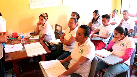 Señaló además que los Telebachilleratos atienden a una matrícula aproximada de 10 mil jóvenes en alrededor de 200 planteles distribuidos en localidades rurales (Foto Cortesía) 