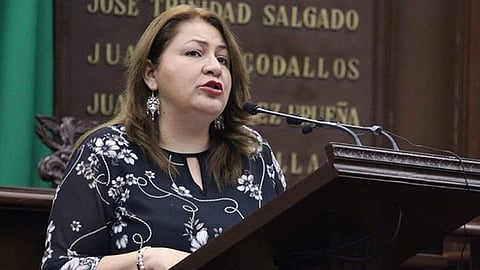 La diputada pondera su posición respecto a los nuevos impuestos propuestos por el ejecutivo a la luz de las condiciones de la economía nacional y estatal (Foto Cortesía) 