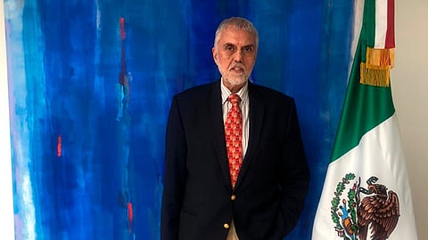 Es el embajador en activo con mayor antigüedad y ha estado adscrito en Centroamérica, Sudamérica, el Caribe, Europa, Medio Oriente y Asia (Foto: gob.mx)