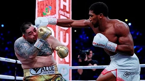 Ruiz se había comprometido a ponerse en forma para su siguiente pelea (Foto: @SimpsonitosMx)