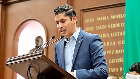 La rendición de cuentas y la transparencia, debe ser tomado como un contrato obligatorio de los servidores públicos para con la ciudadanía, señaló el legislador (Foto Cortesía) 