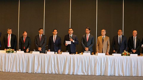 El gobernador michoacano expresó que es urgente que se acelere el desarrollo de las regiones del país (Foto: cortesía)