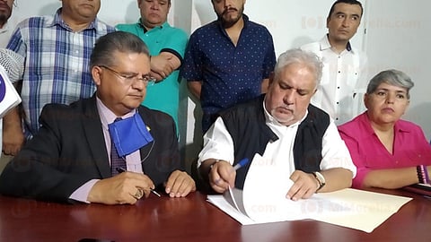 El secretario general Eduardo Tena y el abogado general de la UMSNH, coincidieron que la firma de dicho convenio será en beneficio de las dos partes (Foto: Guadalupe Martínez) 