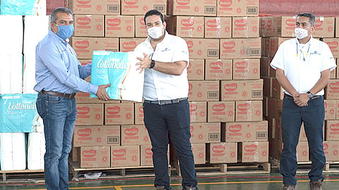 Se recibieron 16 mil rollos de papel higiénico y más de 8 mil de toallas húmedas (Foto Cortesía) 