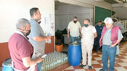 El objetivo es que la ciudadanía al acudir a tianguis y mercados sobre ruedas, asista con seguridad y confianza a adquirir sus productos alimentarios (Foto Cortesía) 