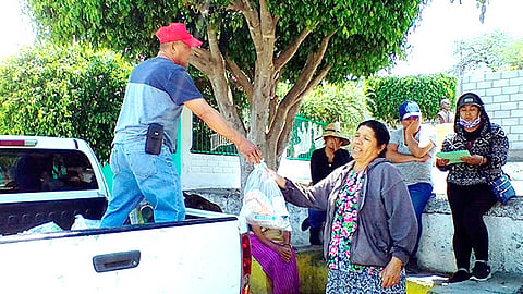 Debido a la contingencia perdieron sus empleos y se han quedado sin alimentos en sus casas (Foto Cortesía) 