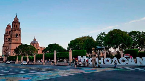 Claudia Chávez recordó que en Michoacán se reabrirá de manera gradual a partir  del 1 de junio (Foto Twitter: @turismo_mich)

. 