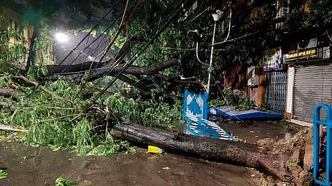 En Blangladesh se reportaron al menos 12 muertos y unos 26 distritos se vieron afectados por “Amphan” (Foto: @MeteoWeather2 Seguir Seguir a @MeteoWeather2 /twitter)