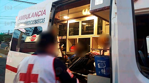En el lugar se presentaron los patrulleros locales y rescatistas de la Cruz Roja, quienes rápidamente canalizaron el paciente a un hospital (Foto: Red 113)