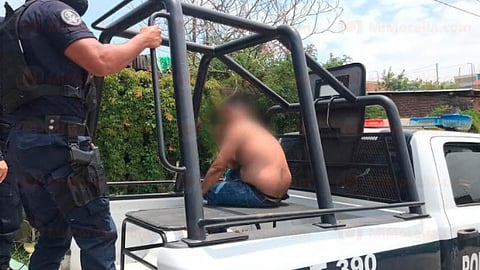 Socorristas atendieron al lesionado y lo llevaron a un hospital para su atención médica (Foto: RED 113)