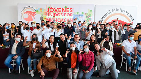 Jóvenes reconocieron a Arias Solís su apertura y acercamiento con la juventud (Foto: Cortesía)