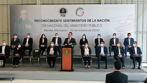 El fiscal dijo que es necesario alejar las malas prácticas, combatir la corrupción y reconocer a quienes hacen bien su trabajo (Foto: Aned Ayala)