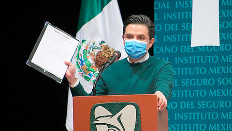 El director general Zoé Robledo indicó que la donación de este componente es una muestra de solidaridad y tiene mayor impacto cuando se ha vivido en carne propia (Foto Cortesía) 