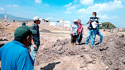 El director de Obras Públicas, hizo el recorrido en la obra para revisar su avance y monitorear que se esté ejecutando tal como fue autorizada (Foto Cortesía) 