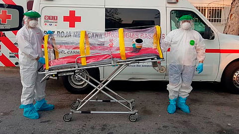 Actualmente existen 43 mil 226 casos activos (Foto Twitter: @CruzRoja_MX)