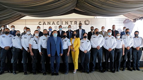 La Canacintra Morelia, en conjunto con tres instituciones educativas, dará becas a hijos de la Policía Municipal a nivel bachillerato (Foto: Cortesía) 