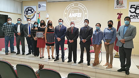 El secretario Ejecutivo de la Asociación, Juan Echeverría realizó la entrega de los reconocimientos en una ceremonia en el marco de la XXV Reunión General de Directores (Foto Cortesía) 