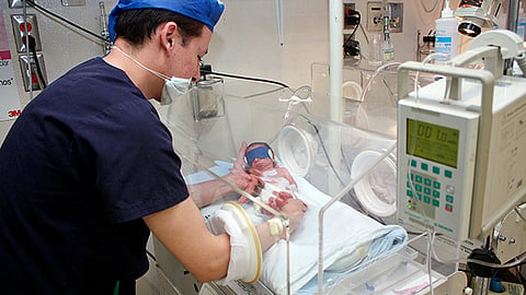 El nacimiento prematuro se puede presentar entre las semanas 32 y 37 de gestación (Foto IMSS) 