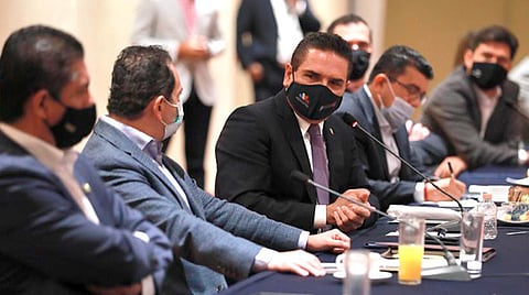 El gobernador le aseguró a presidentes de Cámaras, a organismos empresariales así como con líderes de algunas asociaciones civiles que no los dejará solos (Foto Cortesía) 
