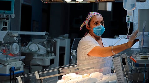 Estadísticas de la OMS, cada año nacen aproximadamente 15 millones de niñas y niños prematuros, de los cuales más de un millón muere antes de cumplir los 5 años (Foto Cortesía) 