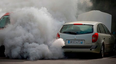 "Es necesario que la población realice el procedimiento para evitar la contaminación ambiental", dicen autoridades (Foto Facebook: Verificación Vehicular Michoacán)