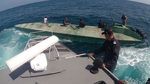 A bordo se traían 106 bultos conteniendo en su interior polvo blanco con características similares a la
cocaína (Foto: cortesía)