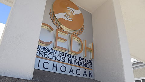 Uble Mejía, instruyó a establecer un programa de capacitación para la enseñanza de los derechos humanos de los cuerpos policiacos (Foto Cortesía) 

