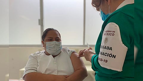 Todo el personal del sector salud será vacunado de acuerdo a la programación realizada por la Federación (Foto Cortesía)  