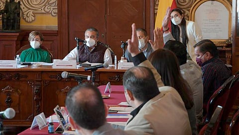 El presidente municipal indicó que esta medida se realiza en reconocimiento a la entrega de hombres y mujeres para servir al pueblo moreliano (Foto Cortesía) 