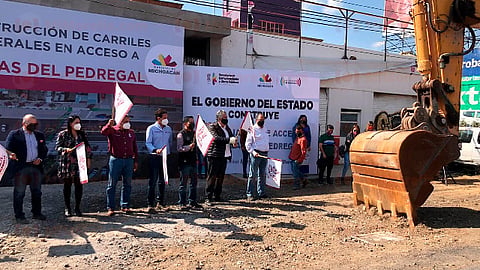 La obra comprende la ampliación a cuatro carriles del tramo de acceso al conjunto habitacional (Foto: Marco Santoyo)