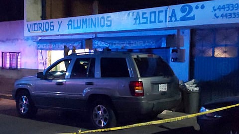 El acontecimiento fue la noche de este jueves en el negocio "Vidrios y Aluminios Asocia2" (Foto: RED-113)