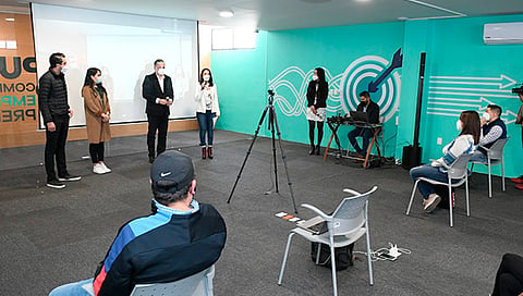 Participan 35 emprendedores que estudiarán megatendencias, modelo de negocio, el mercado, modelo operativo, la formalización del proyecto, entre otros (Foto Cortesía) 